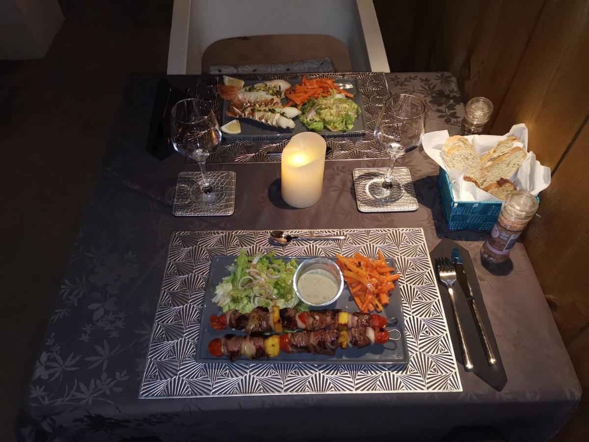 Hostal 170 Room 16 Service Appartement Льо Тампон Екстериор снимка